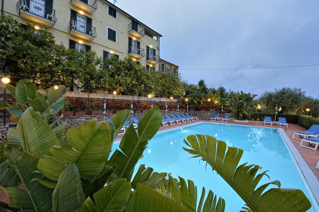 Residence Elvira Ντιάνο Μαρίνα Εξωτερικό φωτογραφία